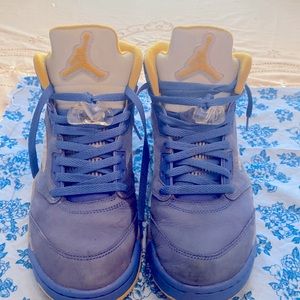 Air jordon 23 retro 5 size 9 like new high top
